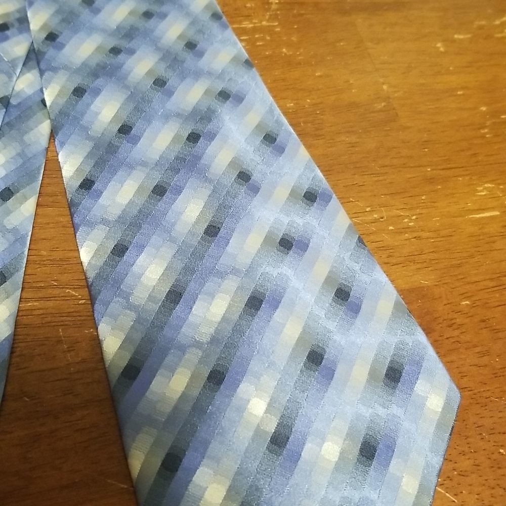 Dockers Tie - Picture 3 of 4